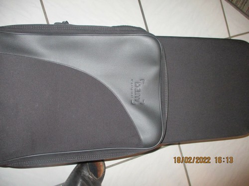 Bassklarinetten koffer - b, a